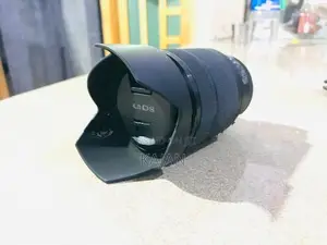 Sony FE 28-70mm f/3.5-5.6 OSS Full Frame Lens