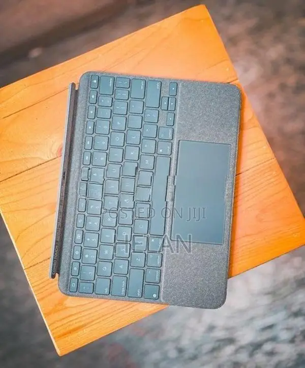 Logitech Combo Touch Keyboard Case