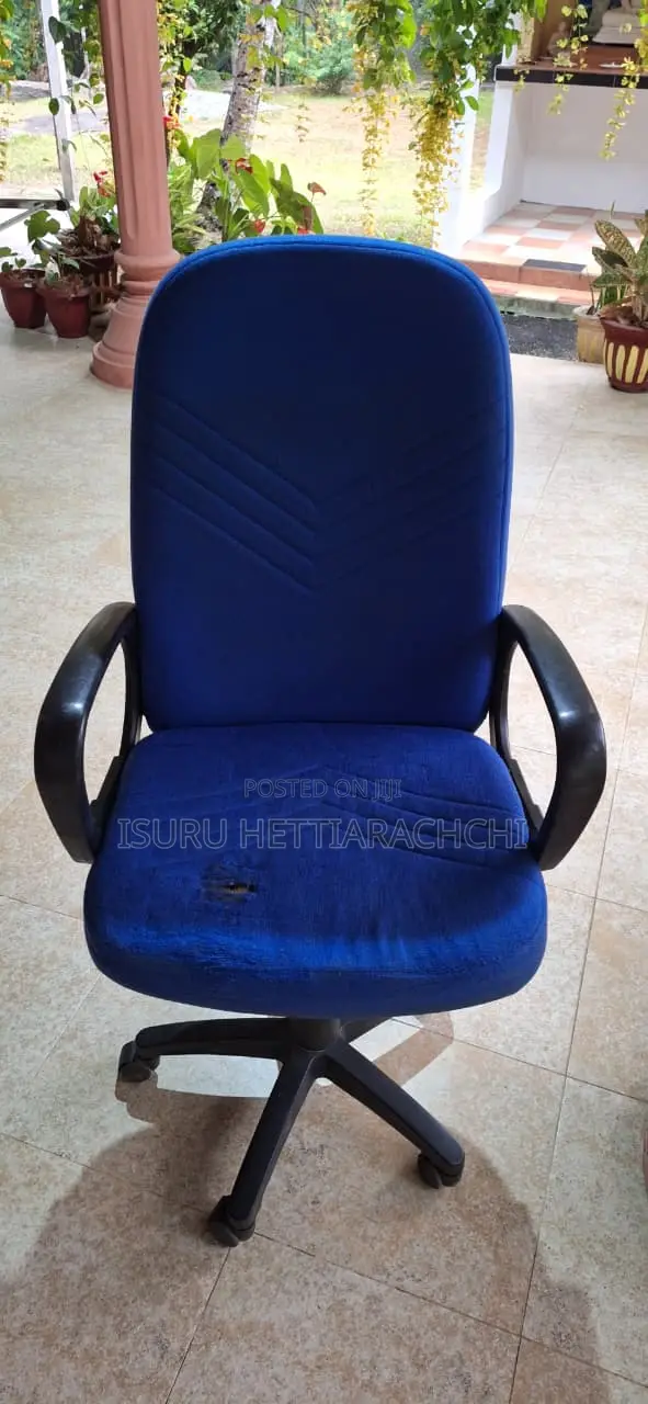 Used Furniture Set