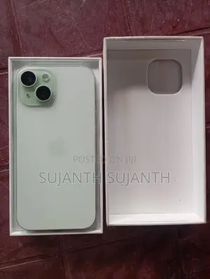 Apple iPhone 15 128 GB Green