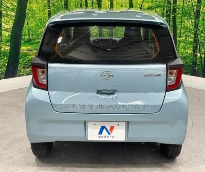 Daihatsu Mira L 2024