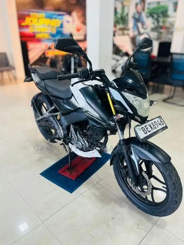 Bajaj Pulsar NS160 2017
