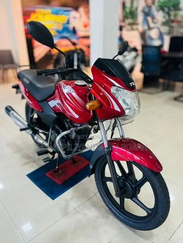 TVS Metro 2015