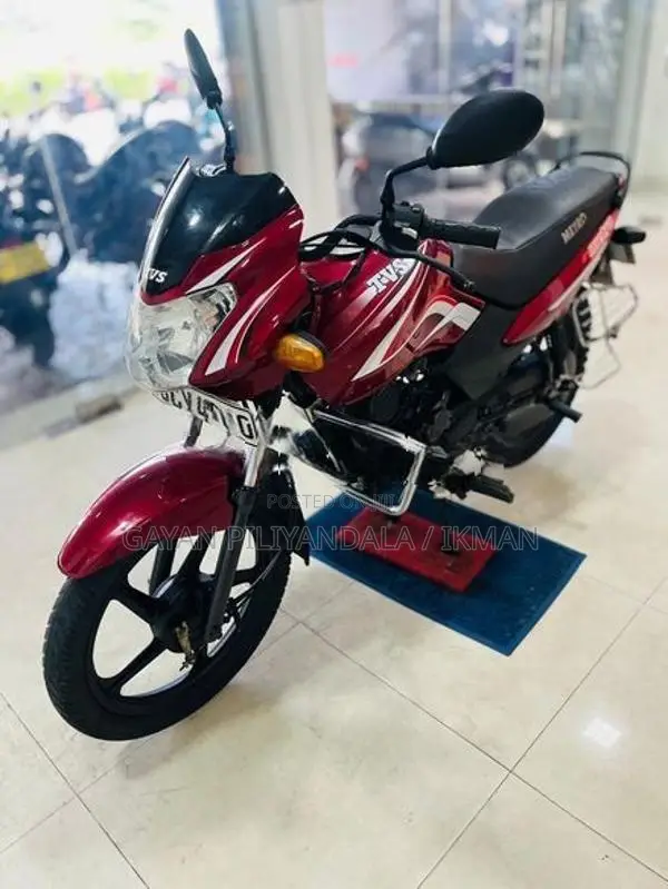 TVS Metro 2015