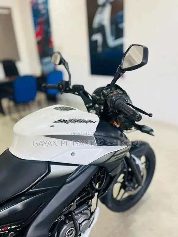 Bajaj Pulsar NS160 2017