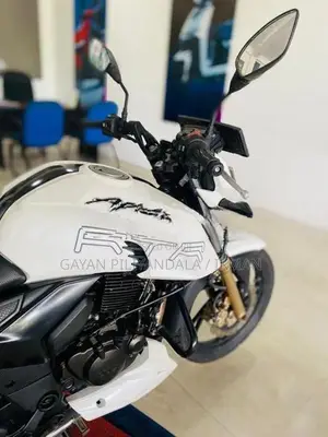 TVS Apache RTR 200 2016