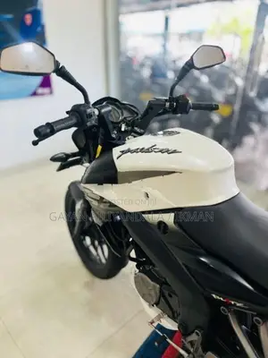 Bajaj Pulsar NS160 2017