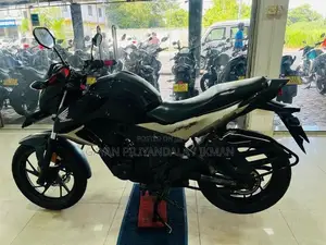 Honda Hornet 2016