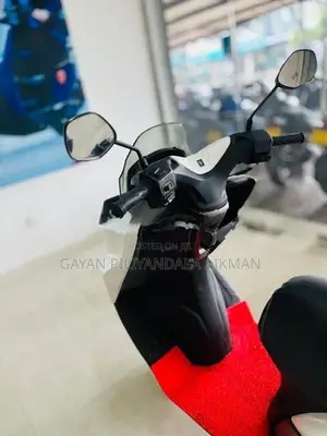 Suzuki Burgman 2018