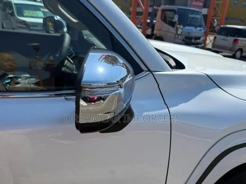 Toyota Land Cruiser Sahara LC300 ZX 2026