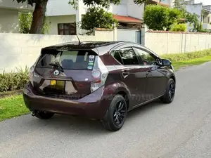 Toyota Aqua G limited 2015
