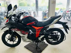 Suzuki Gixxer 2018