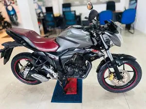 Suzuki Gixxer 2017