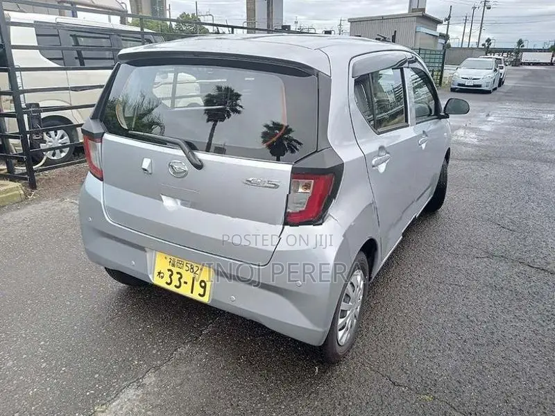 Daihatsu Mira L Nevi package 2023