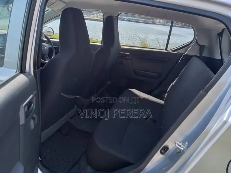 Daihatsu Mira L Nevi package 2023