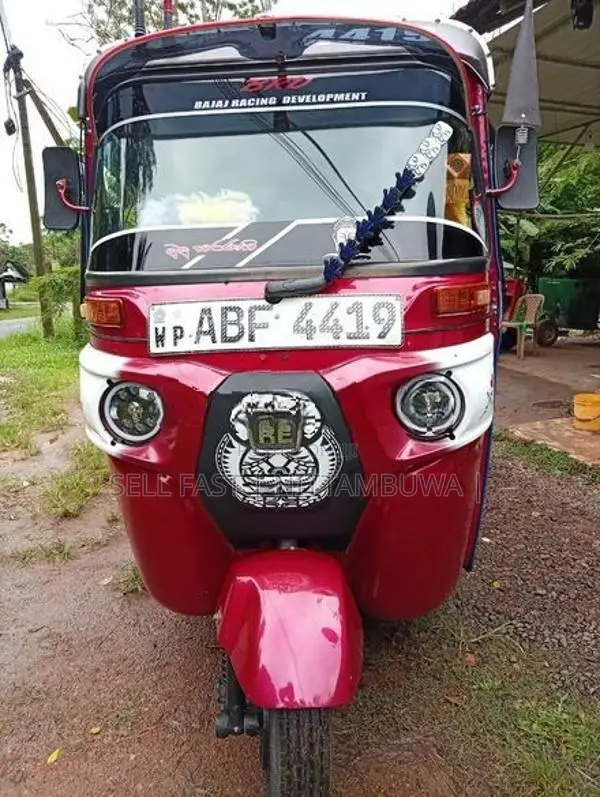 Bajaj RE Three Wheeler 2015