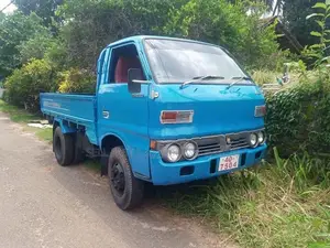 Isuzu Elf 250 Lorry 1980