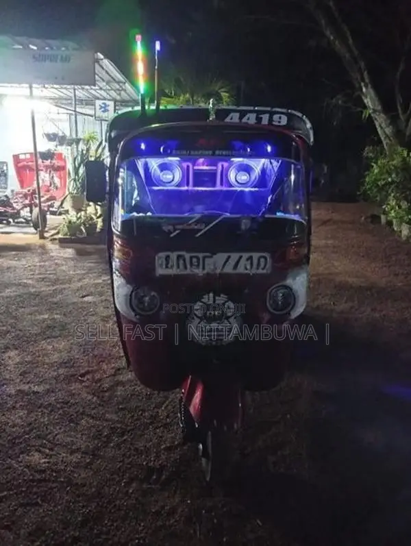Bajaj RE Three Wheeler 2015
