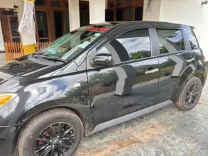 Toyota IST car 2003