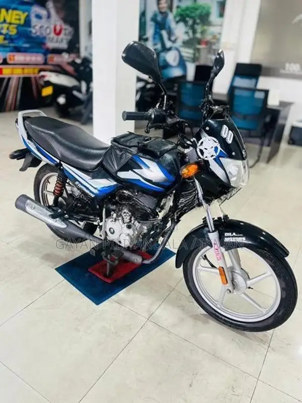 Bajaj CT100 2026