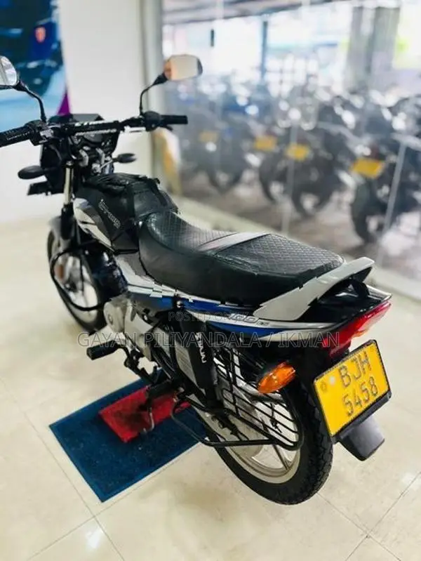 Bajaj CT100 2024