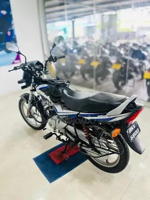 Bajaj CT100 2026