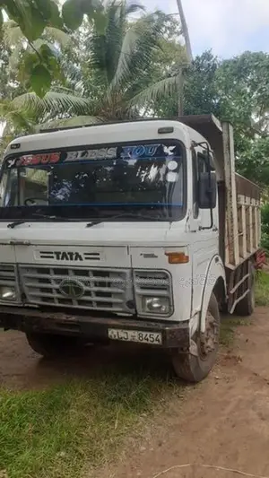 Tata Tipper Cube 3 2012