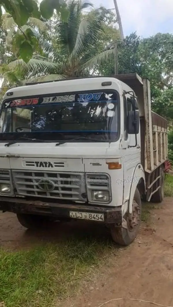 Tata Tipper Cube 3 2012