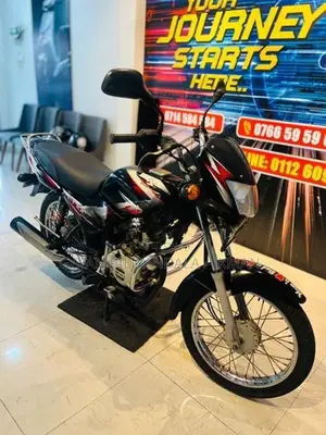 Bajaj CT100 2019