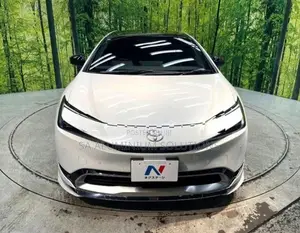 Toyota Prius Z PHV 2024