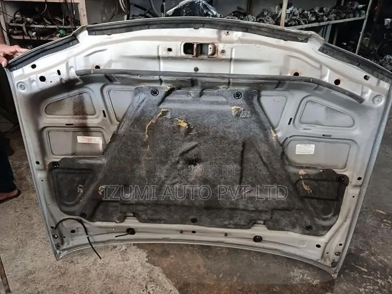 Nissan U 14 Bonnet