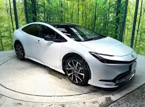 Toyota Prius Z PHV 2024