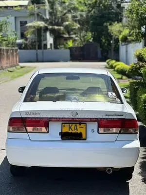 Nissan Sunny Fb15 2004
