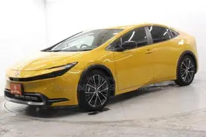 Toyota Prius G 2024
