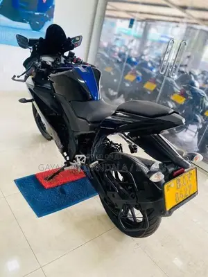 Yamaha R15 2019