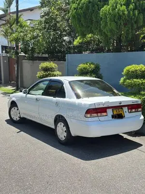 Nissan Sunny Fb15 2004