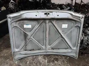 Toyota Starlet EP82 Bonnet