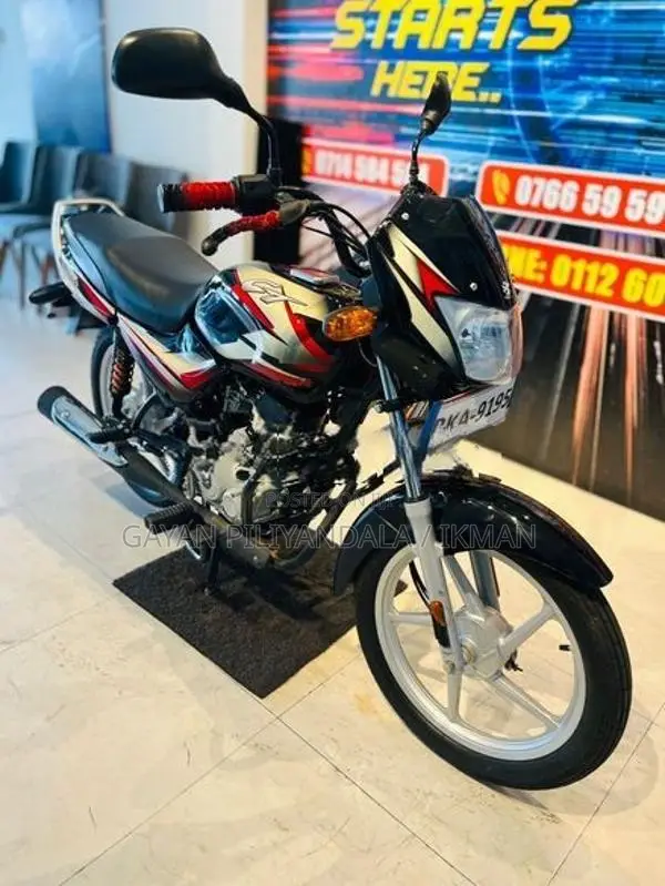 Bajaj CT100 2025