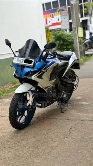 Bajaj Pulsar RS200 2019