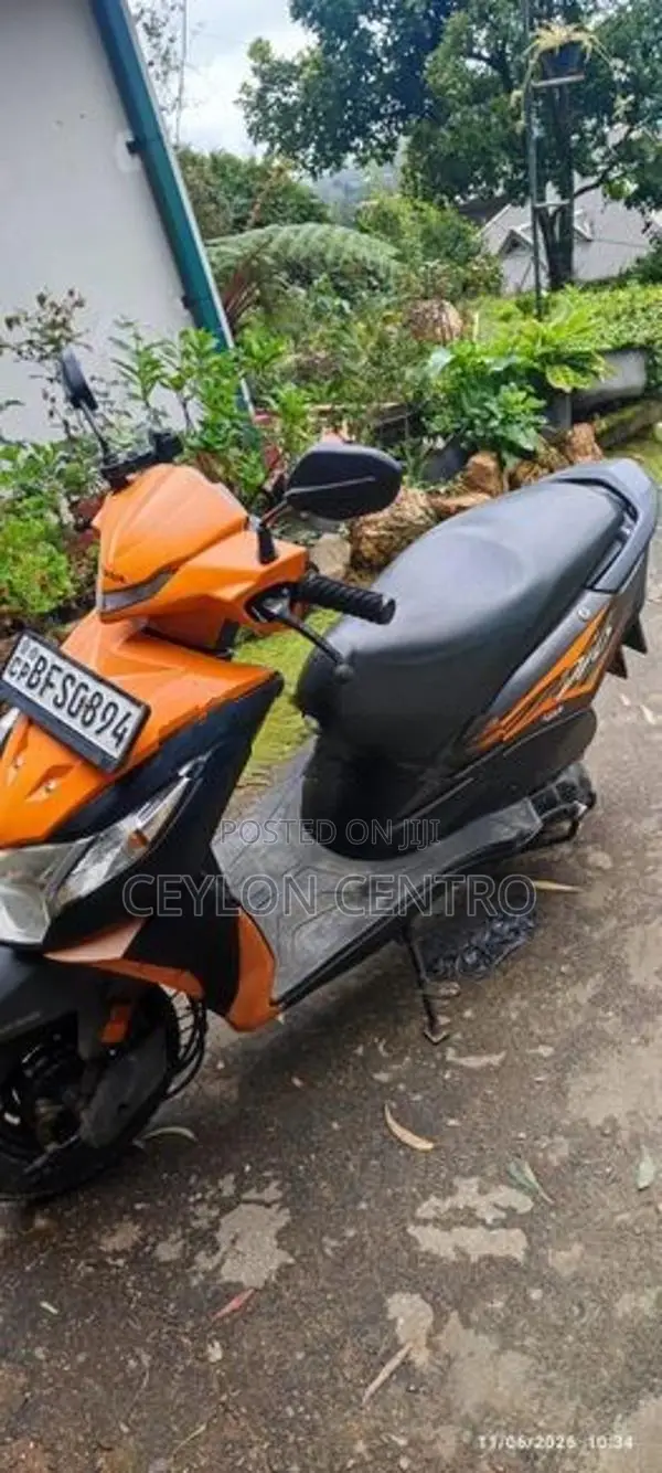 Honda Dio Scooter 2017