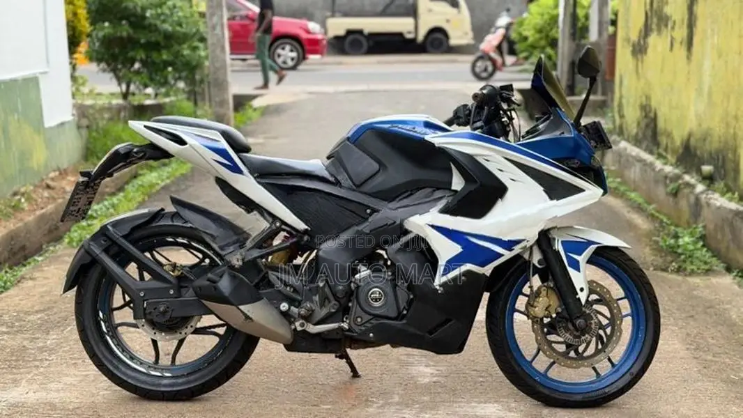 Bajaj Pulsar RS200 2019