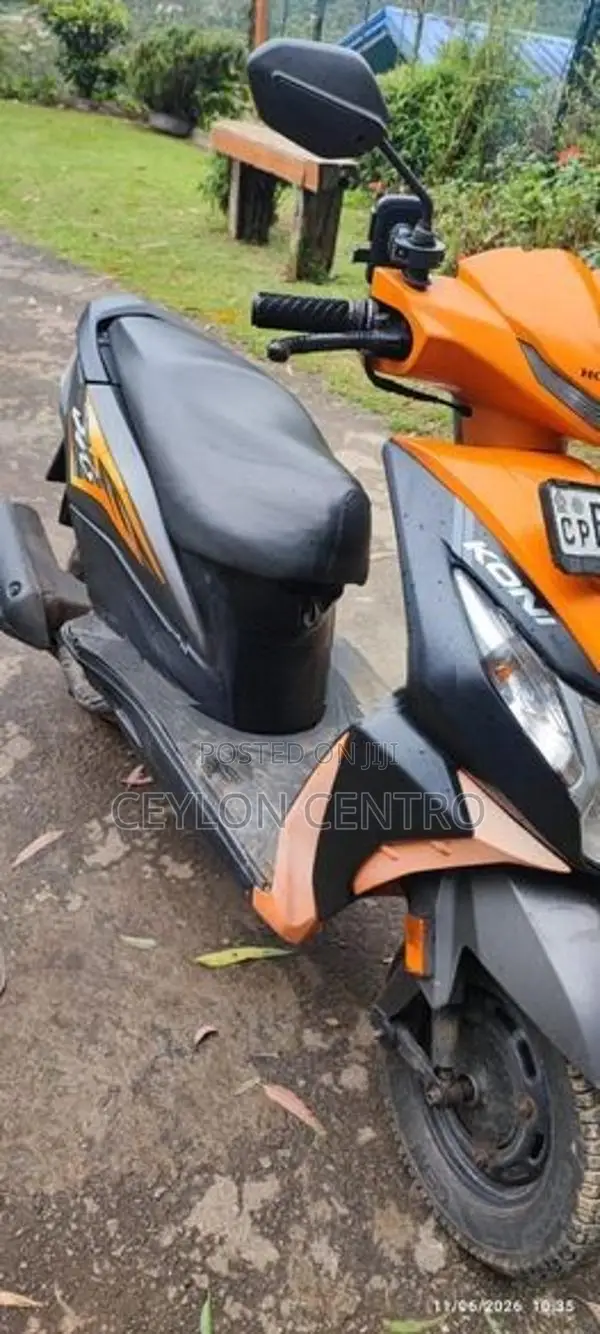 Honda Dio Scooter 2017