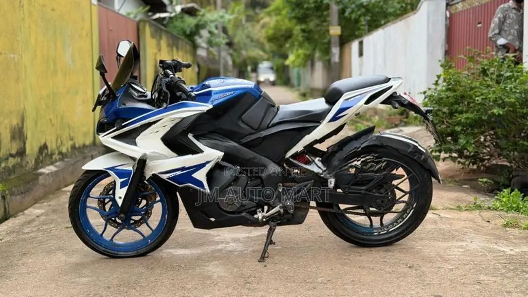 Bajaj Pulsar RS200 2019