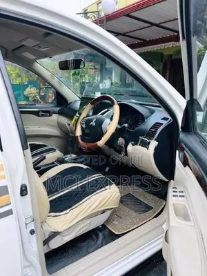 Mitsubishi Montero Sports 2012