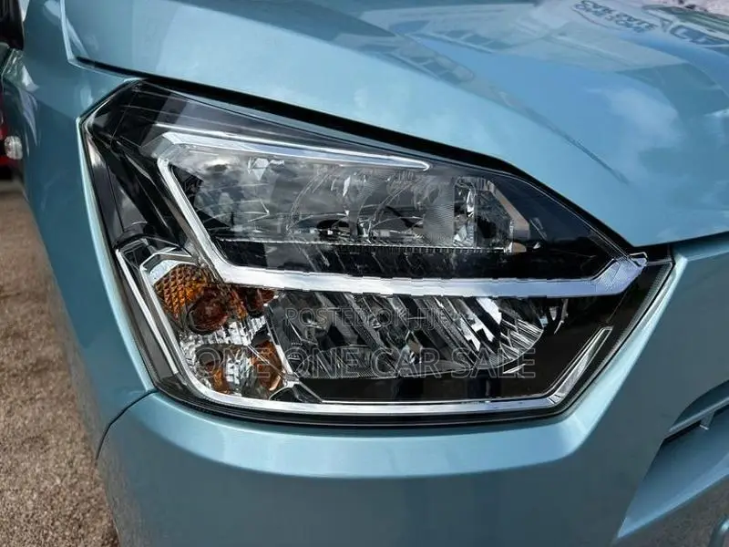 Daihatsu Mira X Grade 2025