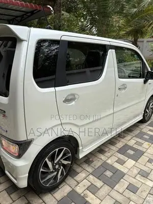 Suzuki Wagon R ZX Custom z 2025