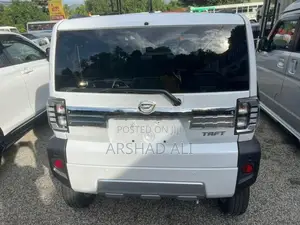 Daihatsu Taft Chrome Venture Turbo 2024