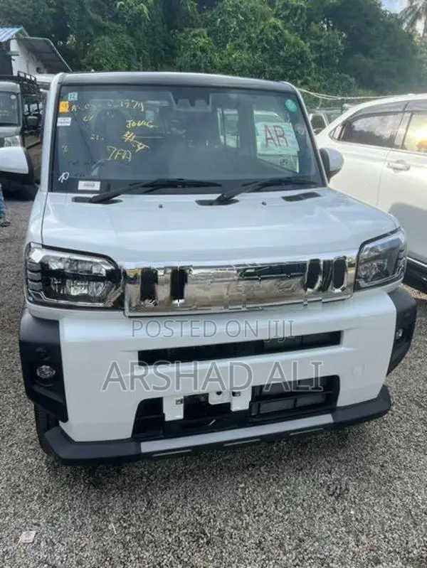 Daihatsu Taft Chrome Venture Turbo 2024