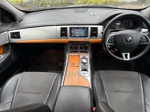 Jaguar XF 2.2L Diesel 2014