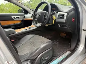 Jaguar XF 2.2L Diesel 2014